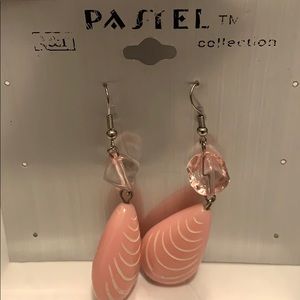 Pastel pink bead earrings